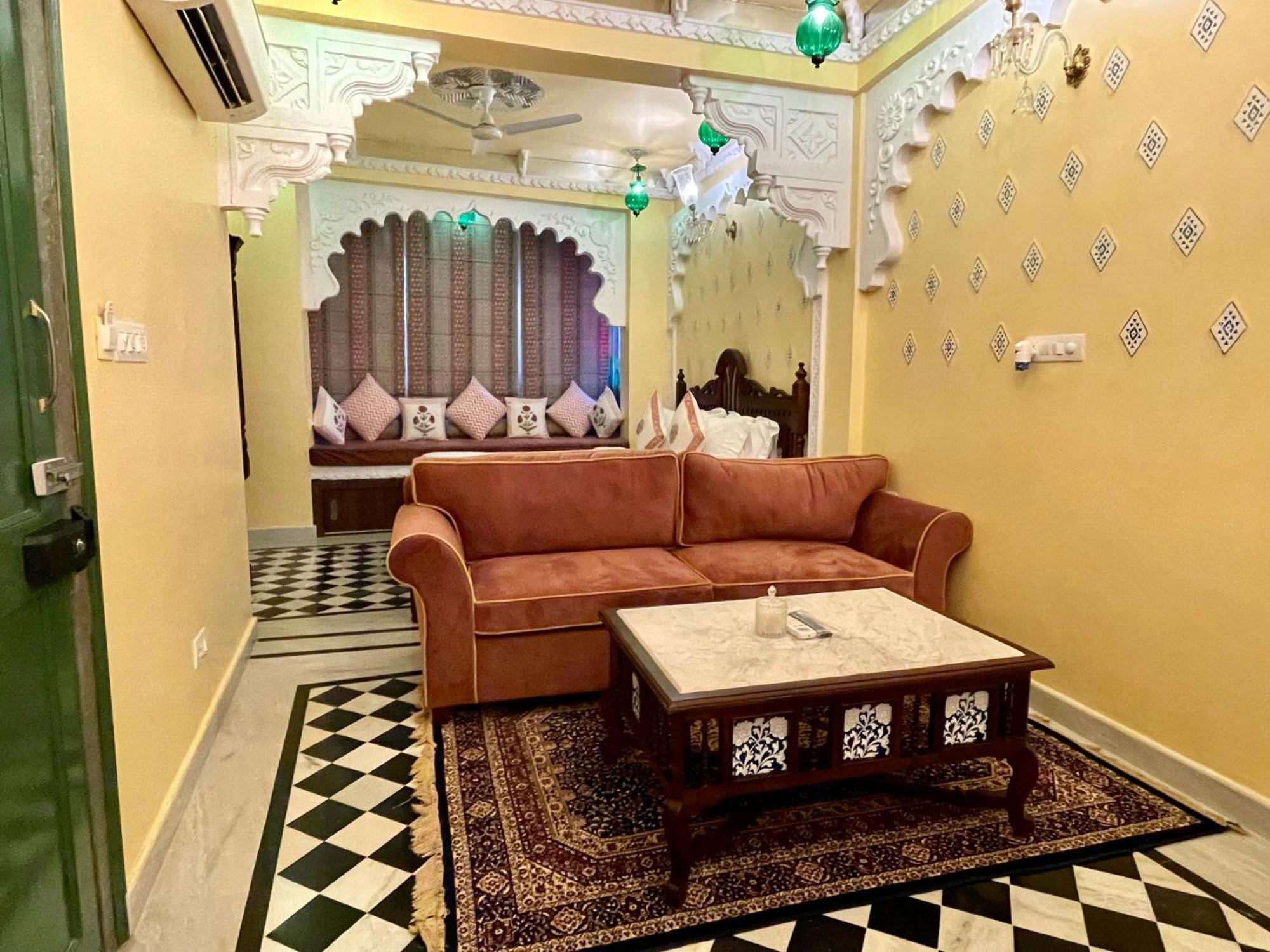 Sheeshmahal By Oladar 3*